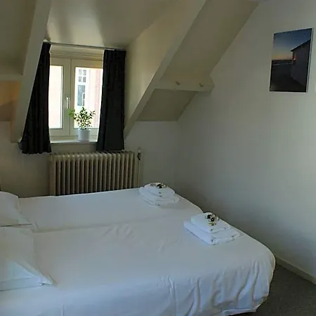 Benno Hotel 2*