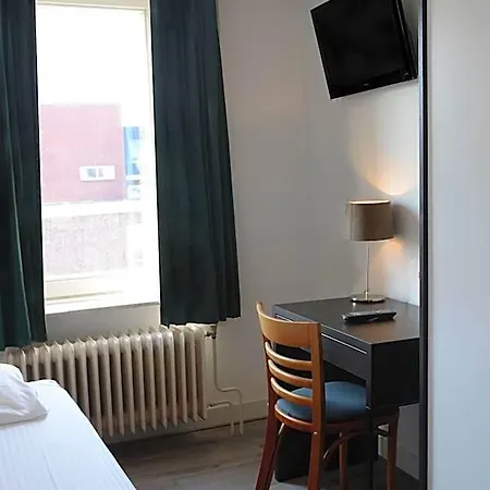 Benno Hotel 2*